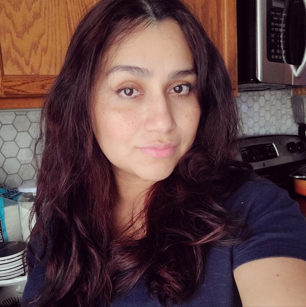 Meet your Posher, Bella pequitas